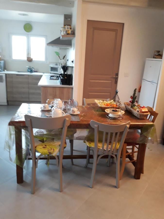 Aux Cadollines Bed & Breakfast Romenay Luaran gambar